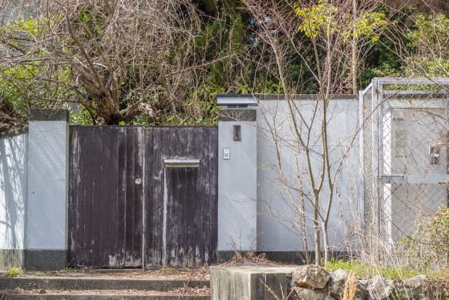 空き家の放置はトラブルに巻き込まれることも!